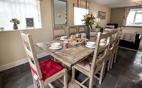 Newly Renovated Old Bakery House In Bath, 3 Bedroom, Free Parking